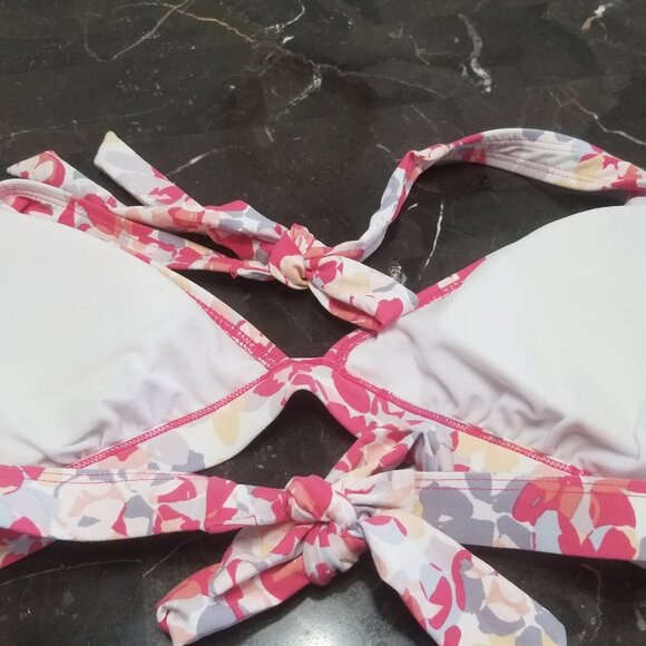 NEW BIKINI - Picture 5 of 9